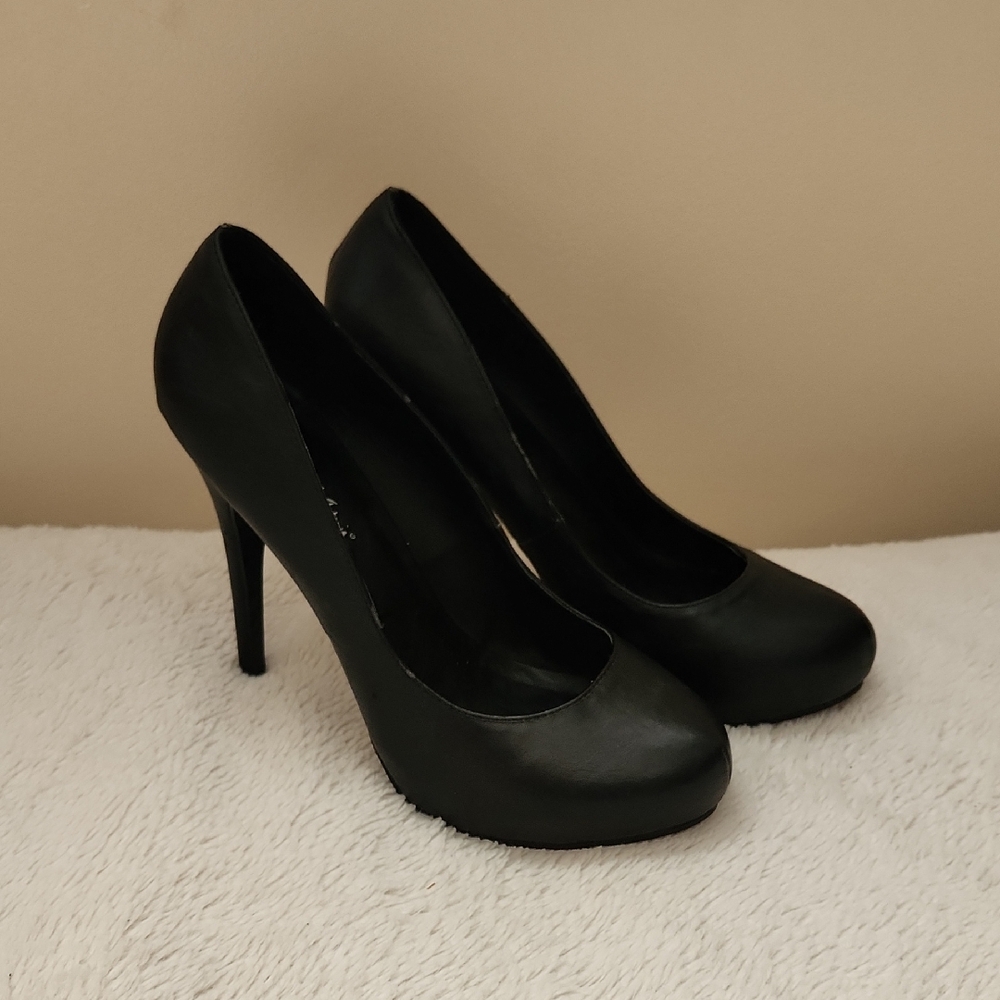 Michael Antonio Black Heels